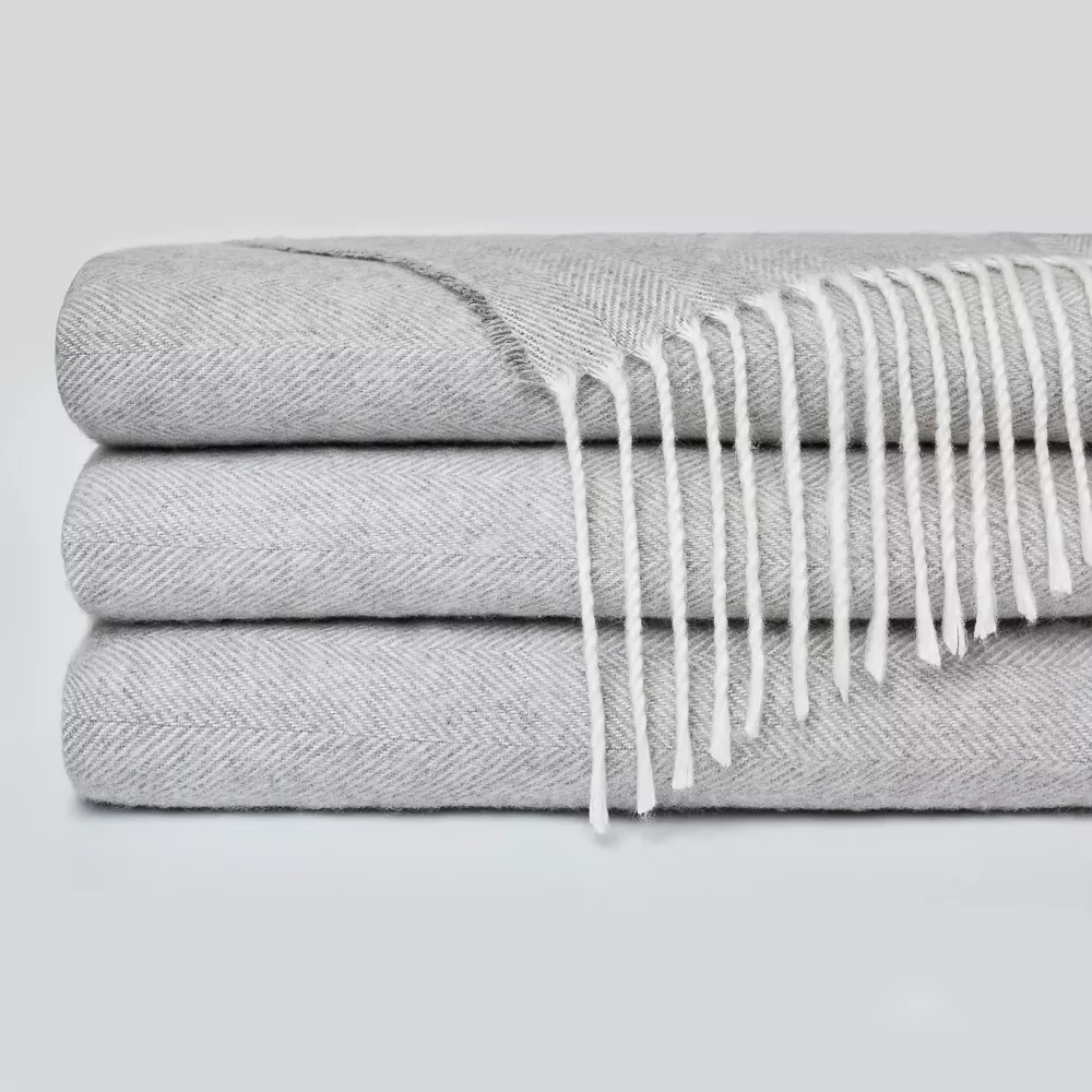 Bamboo Herringbone Tassel Throw