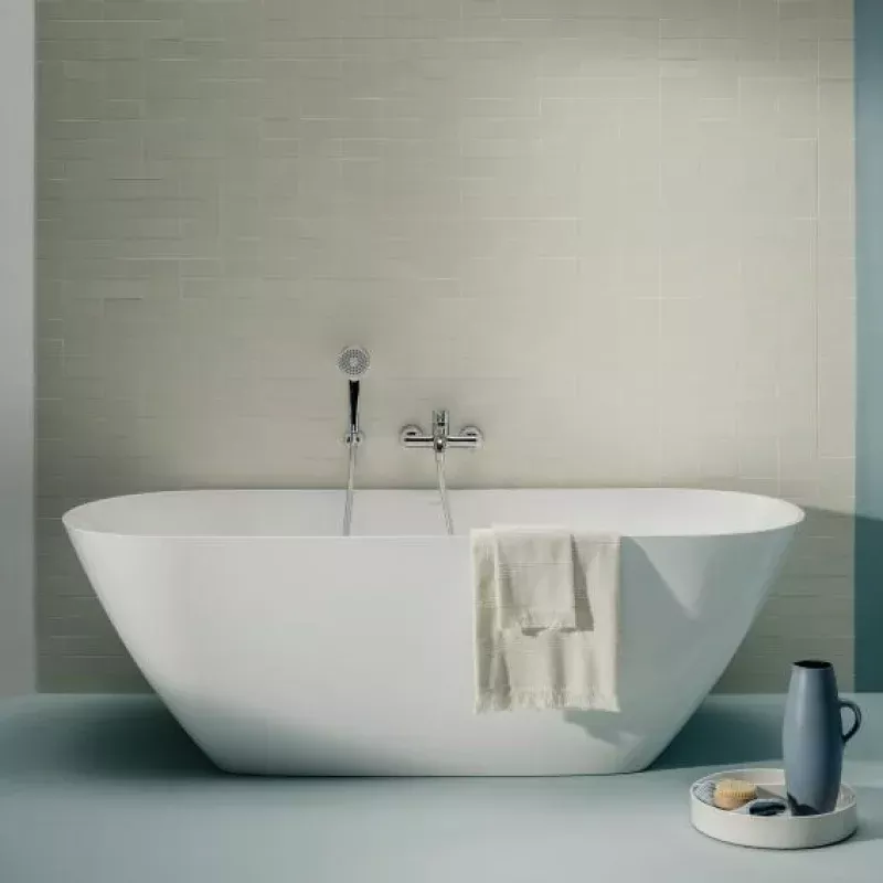 LAUFEN LUA freestanding, oval bath