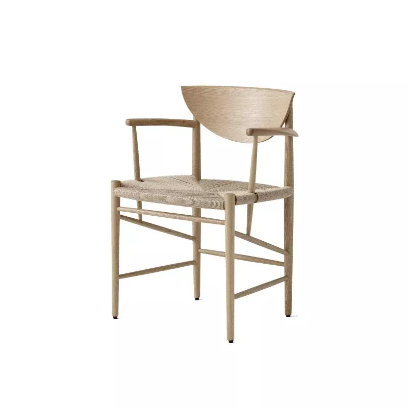 & Tradition Drawn HM4 Chair with Armrest